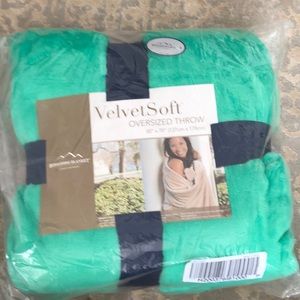 Berkshire velvet throw